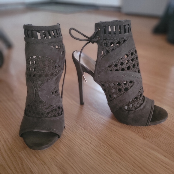 NWOT 🌟HOST PICK🌟 Robyn Crochet Shootie Stiletto High Heels - Picture 5 of 13